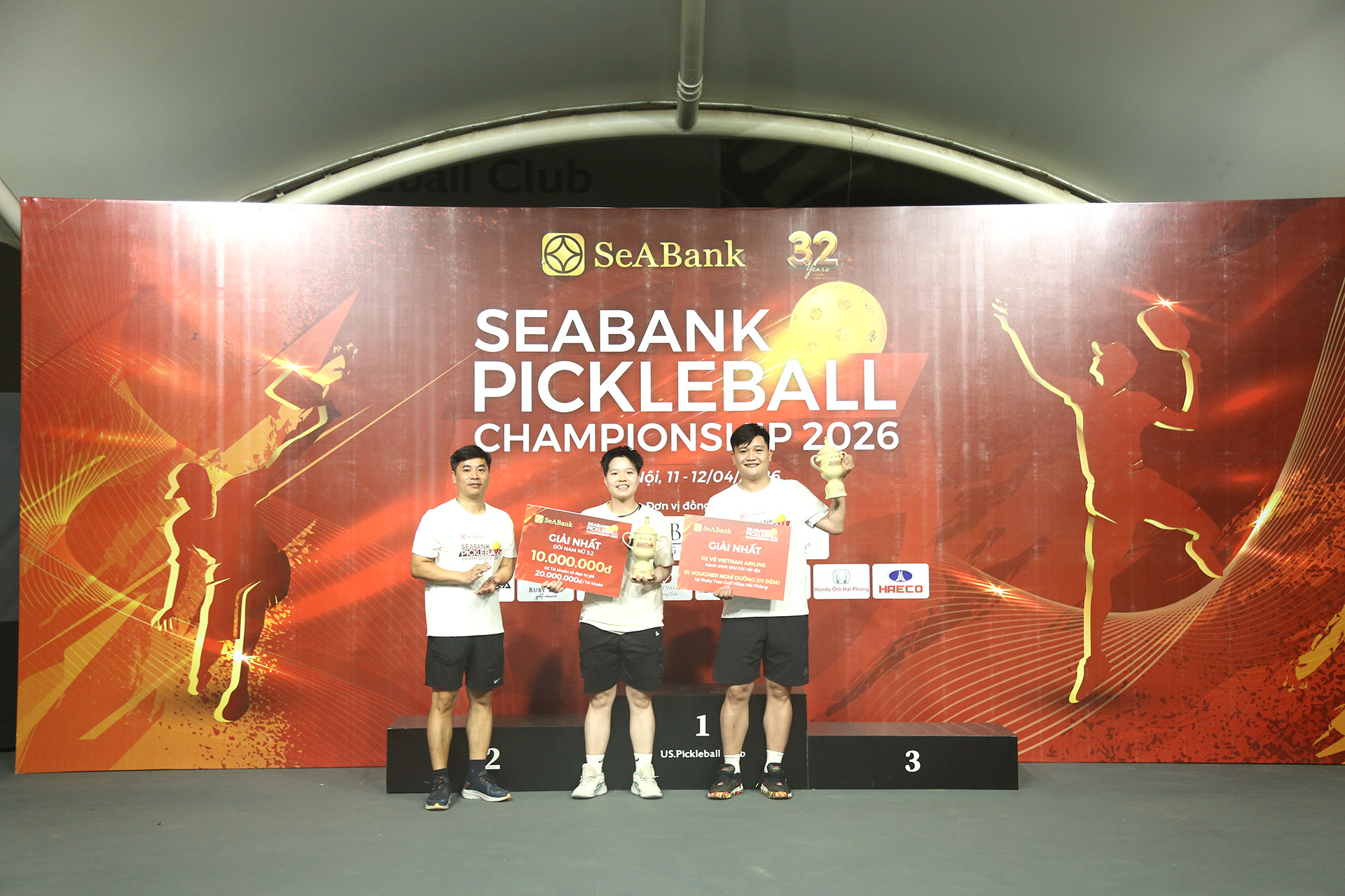 Men’s–Women’s Doubles 5.2 Champions: Bui Thanh Thanh Hien (Hien Dieu) and Hoang Van Nghia